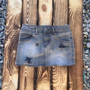 Little girl’s xs denim distressed jean skirt